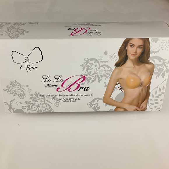 Silicone Bra, Self- adhesive, Strapless, Backless & Invisible - Picture 3 of 5
